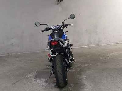 Kawasaki Z900RS 2024