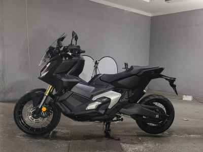 Honda X-Adv 750 2024