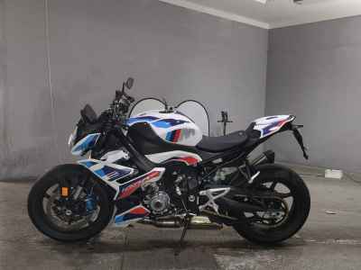 BMW M1000R 2024