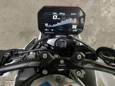 BMW M1000R 2024