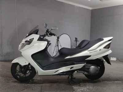Suzuki Skywave 250S