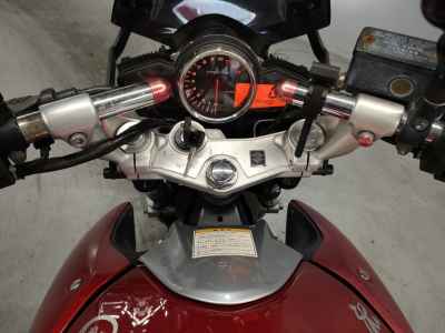 Suzuki GSR250