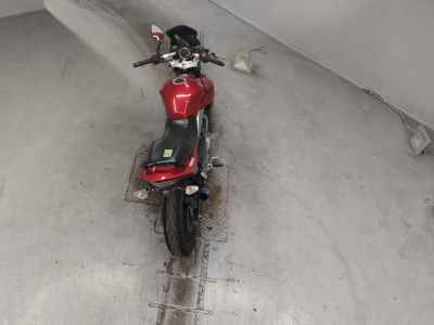 Suzuki GSR250