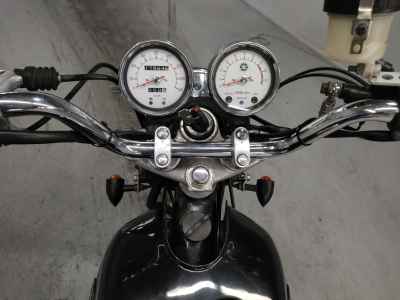 Yamaha SR400 2005