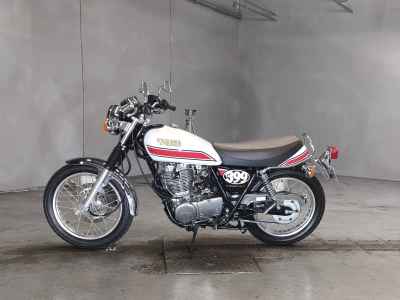 Yamaha SR400 2012