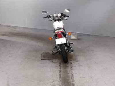 Yamaha SR400 2012