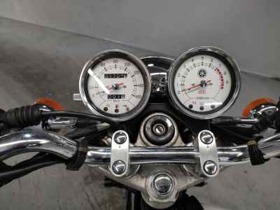 Yamaha SR400 2012