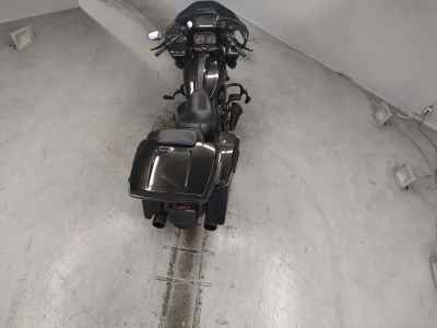Harley-Davidson Road Glide FLTRXSE1923 CVO 2017