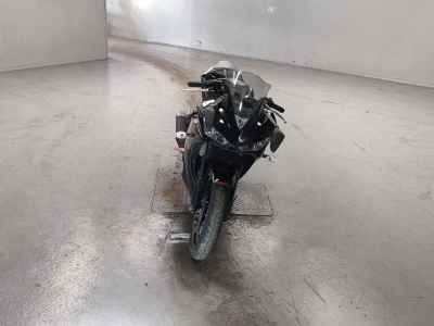 Yamaha YZF-R25 2015