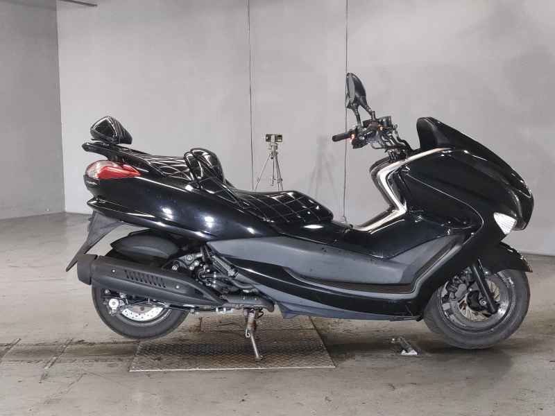 Yamaha Majesty 250