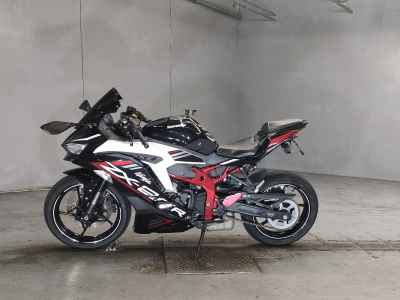 Kawasaki Ninja ZX-25R KRT Edition 2021