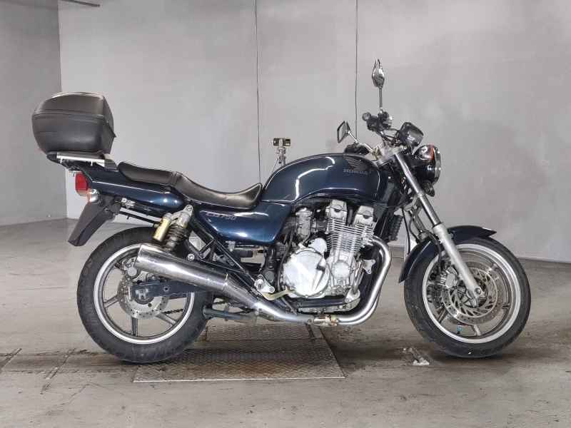 Honda CB750 2025