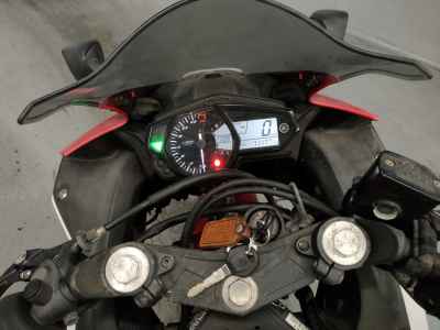 Yamaha YZF-R25 2015