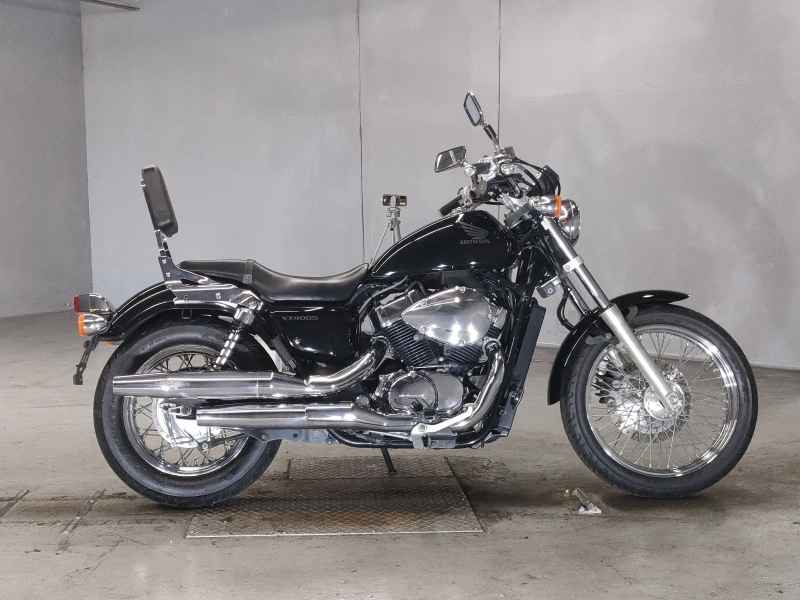 Honda VT400S 2011