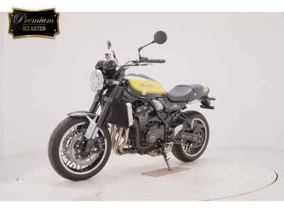 Kawasaki Z900RS 2024