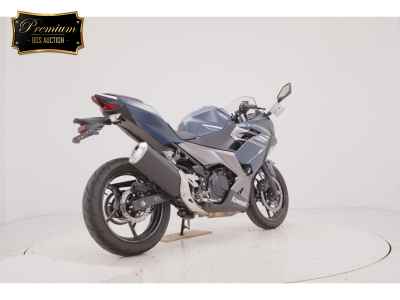 Kawasaki Ninja 400 2024