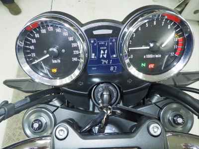 Kawasaki Z900RS 2023