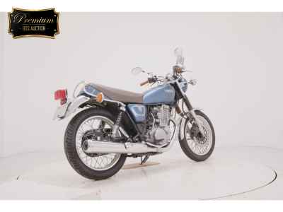 Yamaha SR400 2020