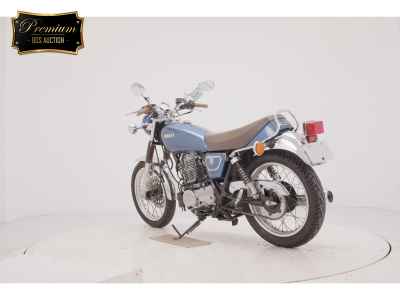 Yamaha SR400 2020