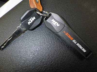KTM 890 SMT 2024