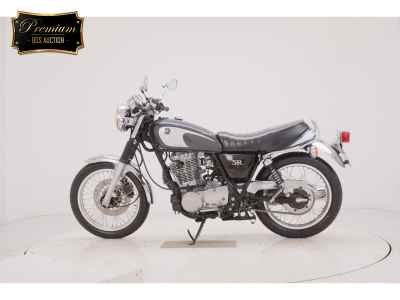 Yamaha SR400 2021