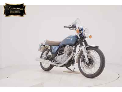 Yamaha SR400 2019