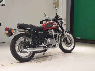 Kawasaki W800 2022