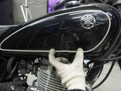 Yamaha SR400 2010