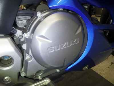 Suzuki GSR250F