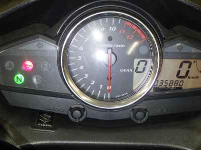Suzuki GSR250F