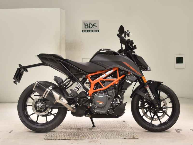KTM 390 Duke 2025