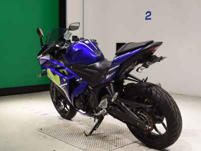 Yamaha YZF-R25 2017
