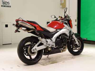 Suzuki GSR400 2007