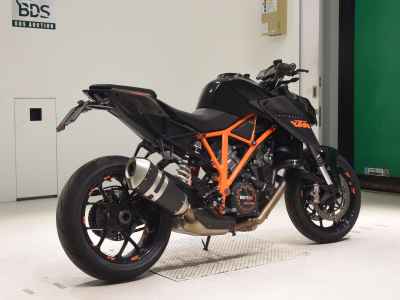 KTM 1290 Super Duke R 2016