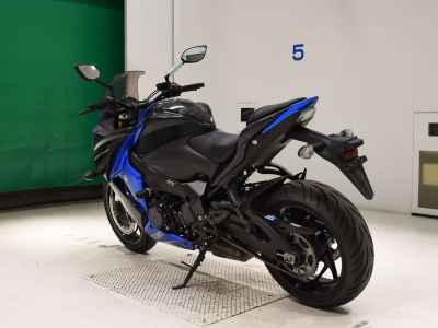 Suzuki GSX-S1000F 2017