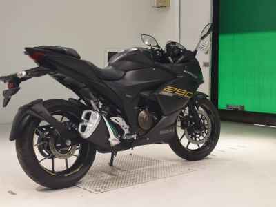Suzuki Gixxer 250SF