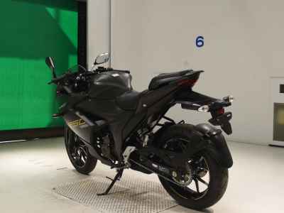 Suzuki Gixxer 250SF