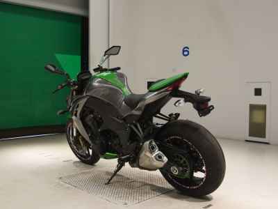 Kawasaki Z1000 2016