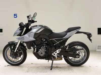 Suzuki GSX-8S 2024