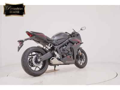 Honda CBR650F 2025