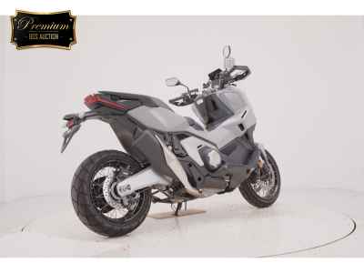 Honda X-Adv 750 2025
