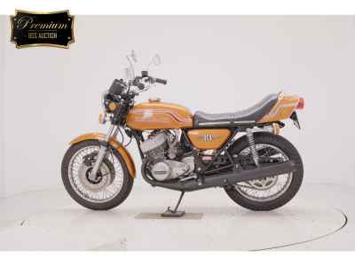 Kawasaki 750SS 2023