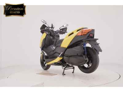 Yamaha XMAX 250