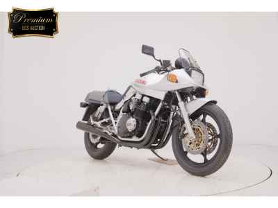 Suzuki GSX1100S Katana