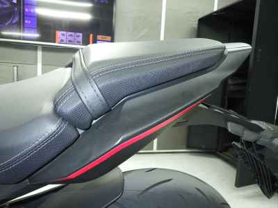 Honda CB650R 2024