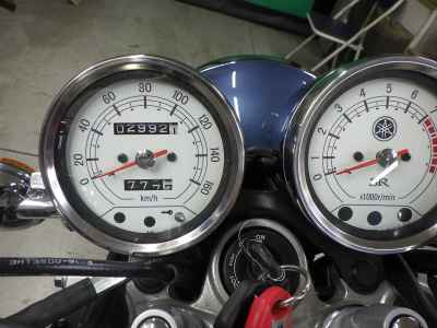 Yamaha SR400 2020