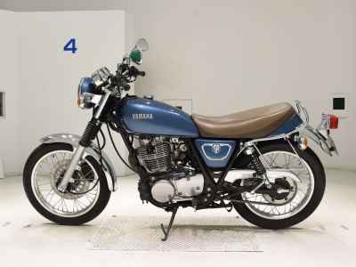 Yamaha SR400 2020