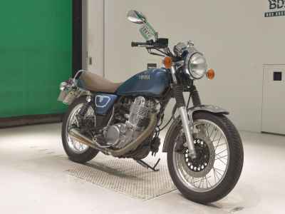 Yamaha SR400 2020