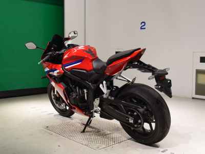 Honda CB650R 2024
