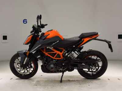 KTM 390 Duke 2025